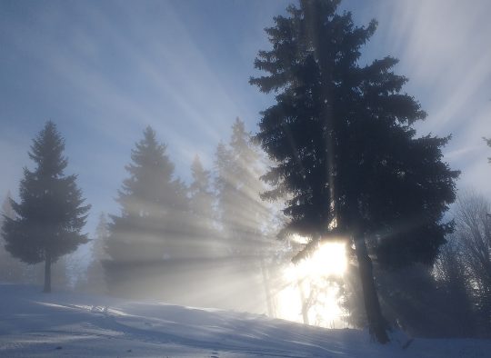 France - Initiation au ski de randonnée dans les Alpes, en Belledonne