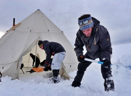 France - Ambiance Grand Nord, stage initiation raquette et pulka