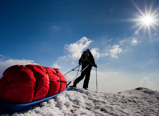 Raid aventure en raquette et pulka dans le Vercors Sud - Les matins du monde
