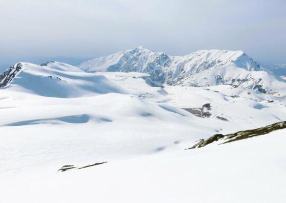 Ski dans les Alpes Japonaises, Mont-Fuji  - Les matins du monde