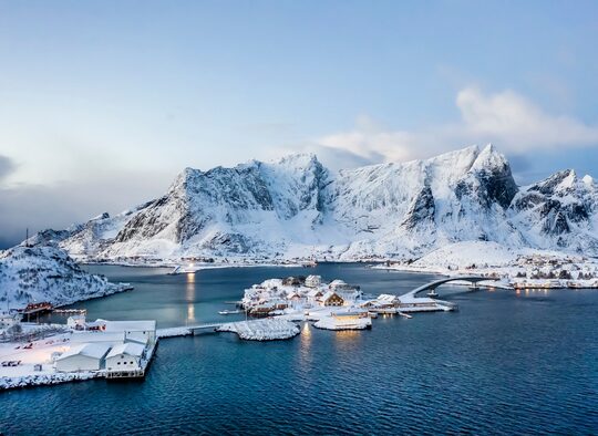 Ski de randonnée sur les Iles Lofoten - Les matins du monde