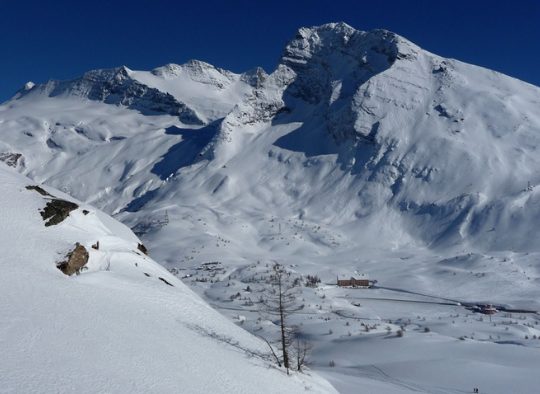 Suisse - Le Simplon - Grands Cols et Hospices des Alpes en Raquettes